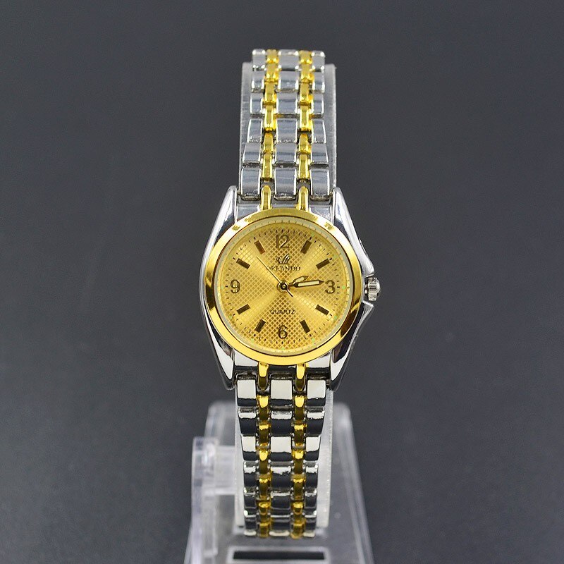 Round Metal Alloy Band Quartz Couple Wrist Watch - lecapmode