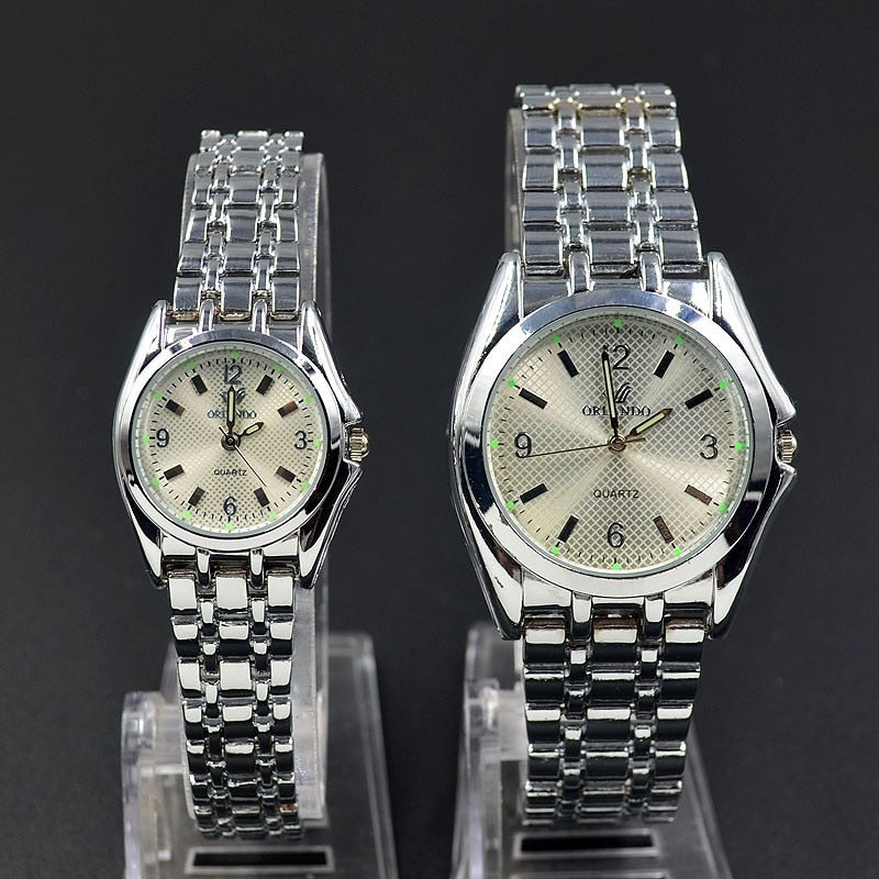 Round Metal Alloy Band Quartz Couple Wrist Watch - lecapmode