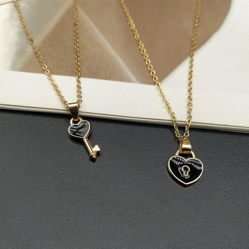 2 pcs Couple Necklace Fashion Key Lock Pendant Fashion Heart Jewelry - lecapmode